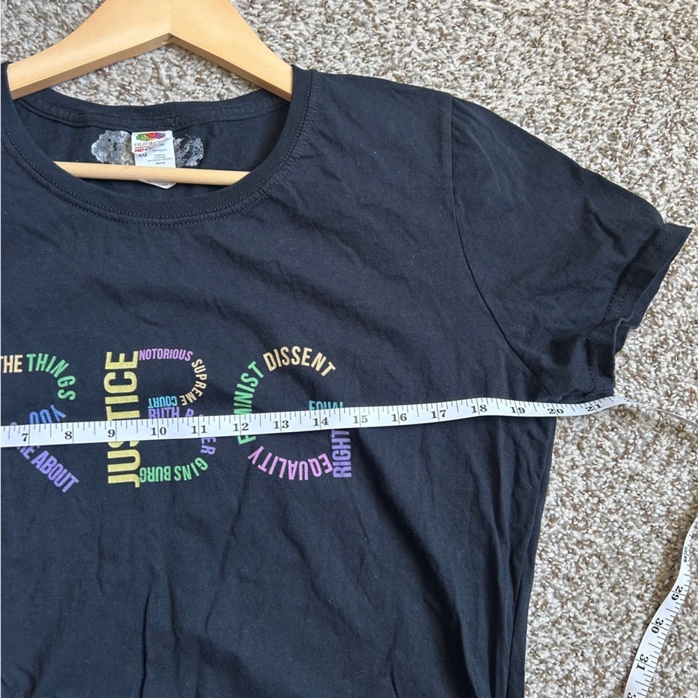 🦋 Fruit of the Loom Blue Graphic Tee RBG Ruth Bader Ginsburg Feminist Girl Power - Picture 5 of 7